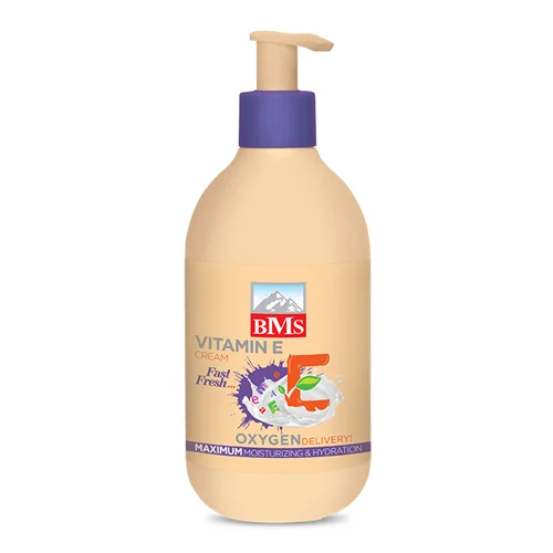 کرم مرطوب کننده بی ام اس حاوی نرم کننده E ,VITAMIN  ٍمناسب انواع پوست حجم 300 میلی لیتر